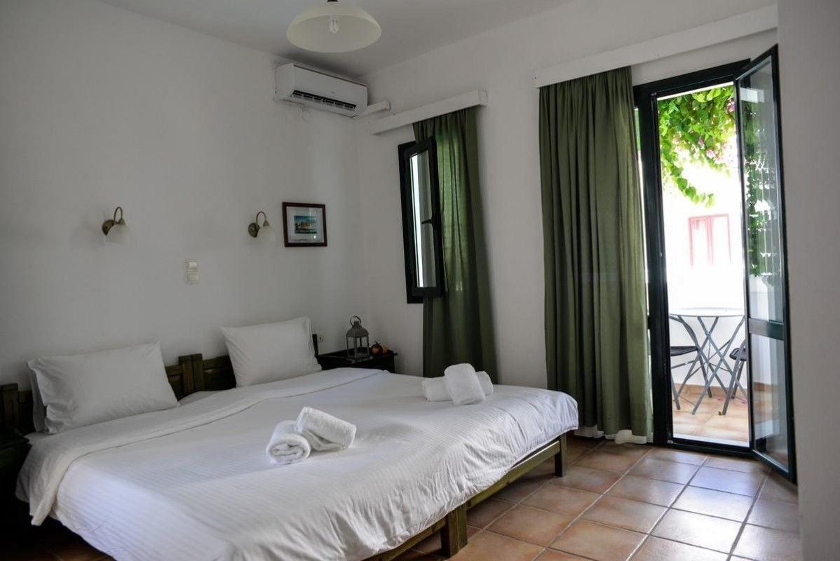 Eva Suites & Apartments Agia Marina Exterior foto