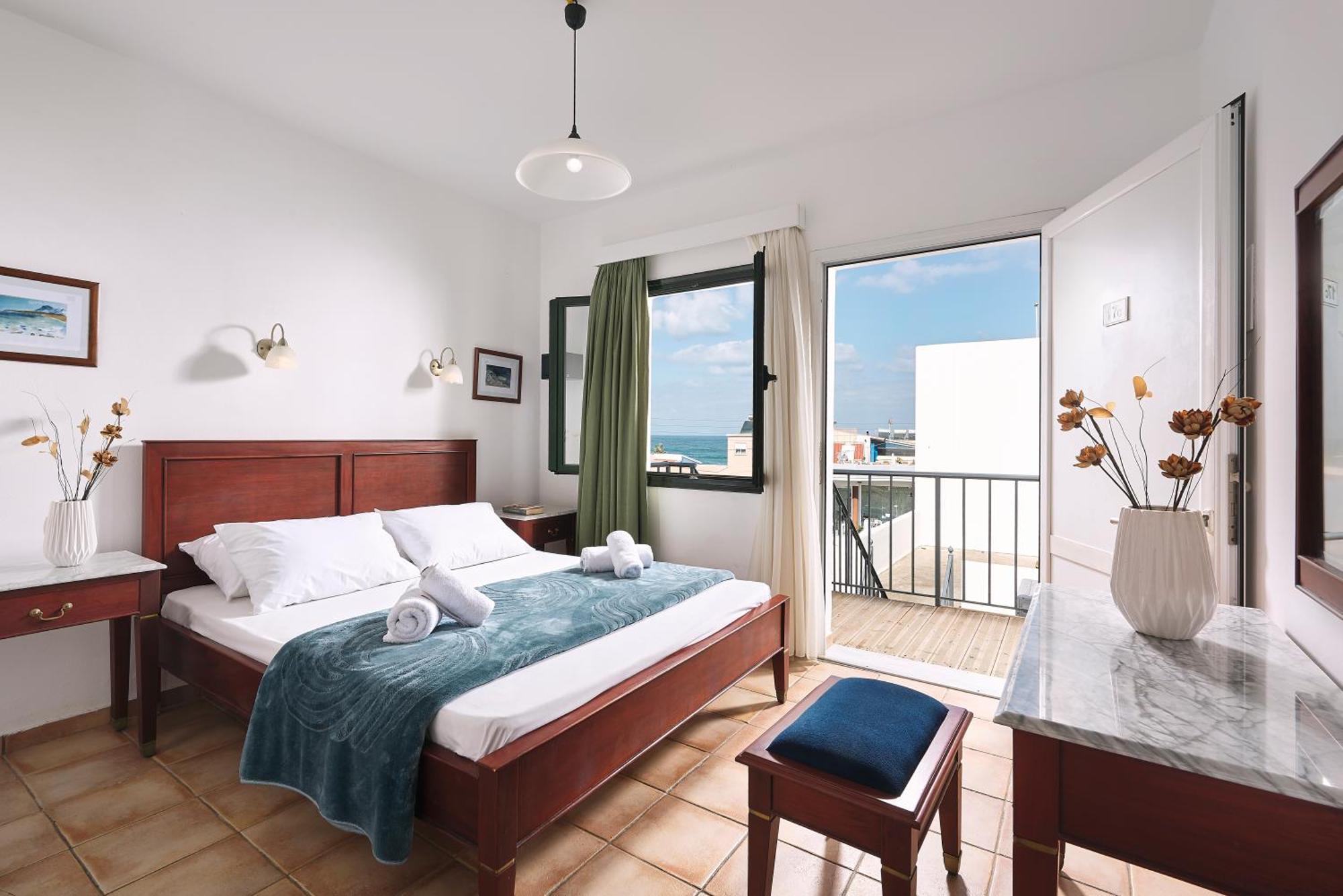 Eva Suites & Apartments Agia Marina Habitación foto