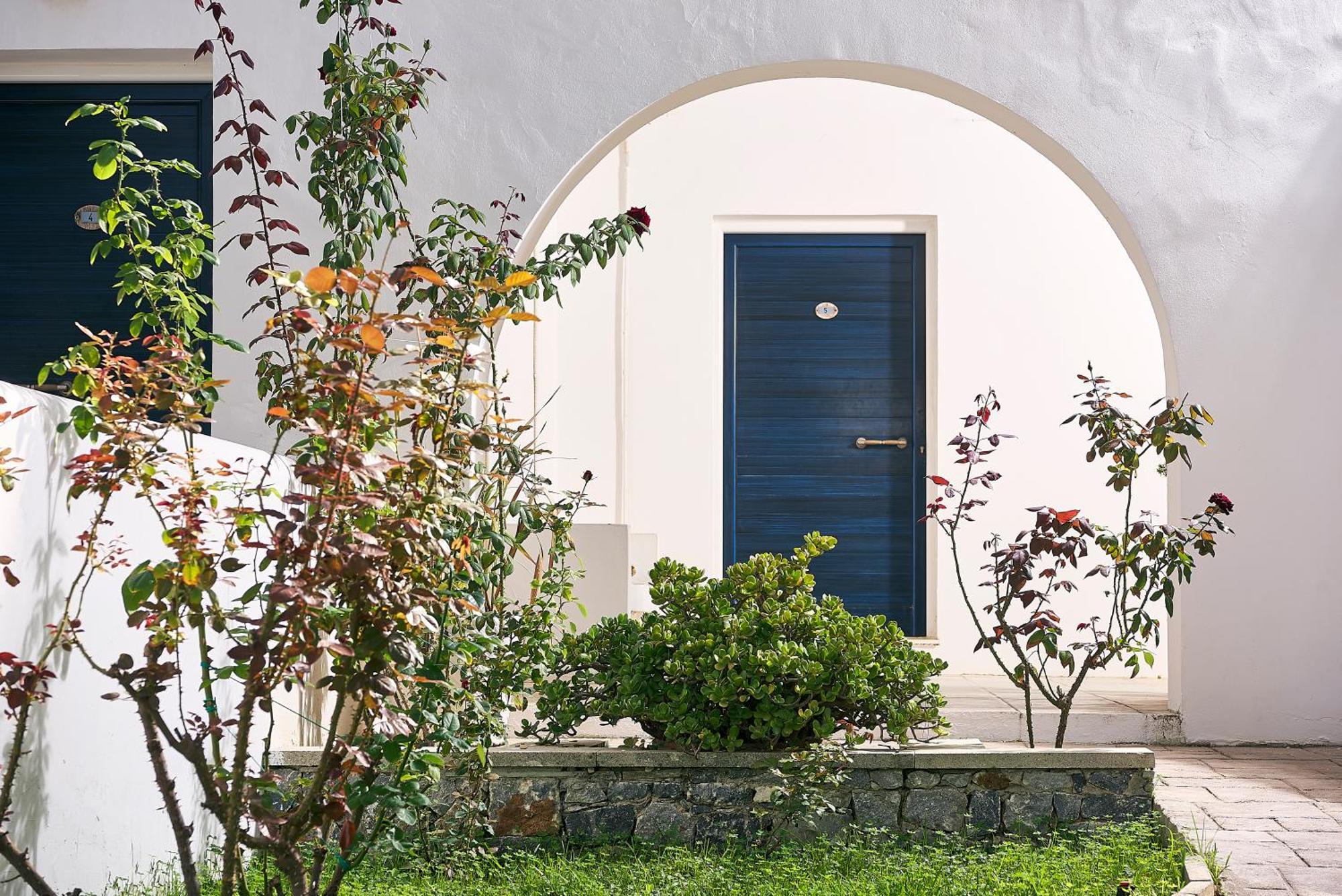 Eva Suites & Apartments Agia Marina Exterior foto